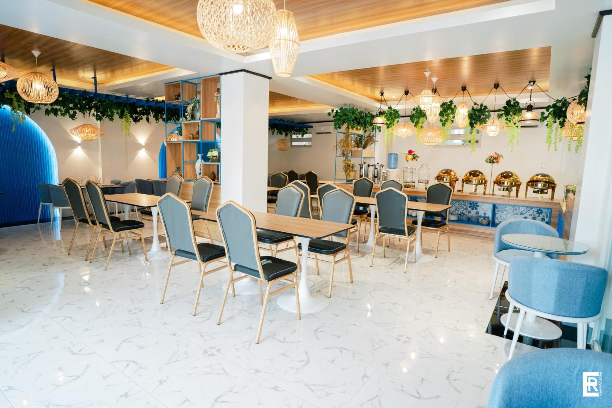 Bernese Resort Hotel Powered By Cocotel Ligao Buitenkant foto