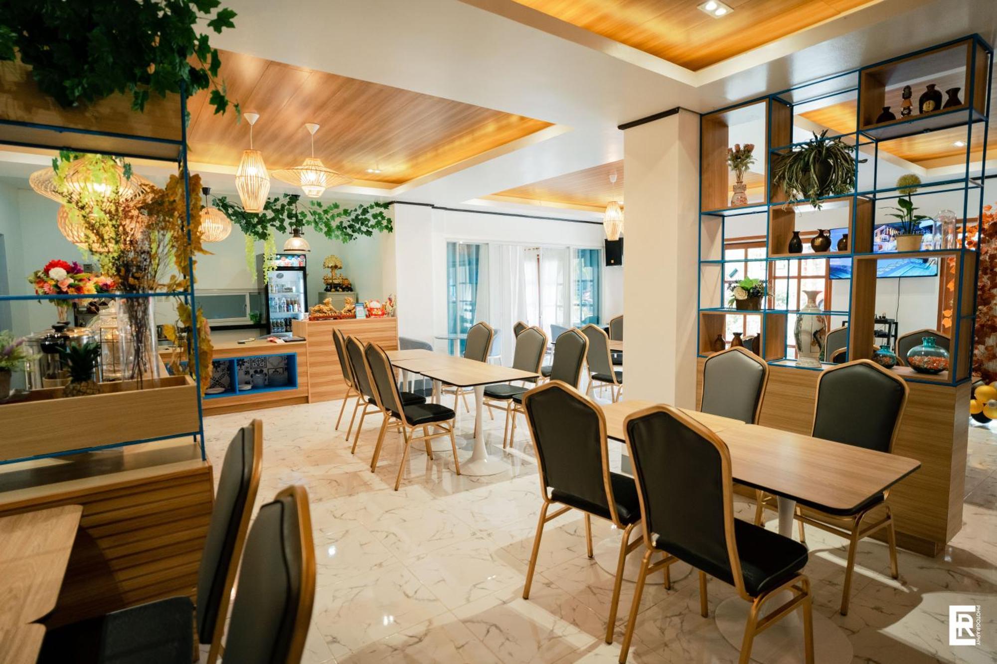 Bernese Resort Hotel Powered By Cocotel Ligao Buitenkant foto