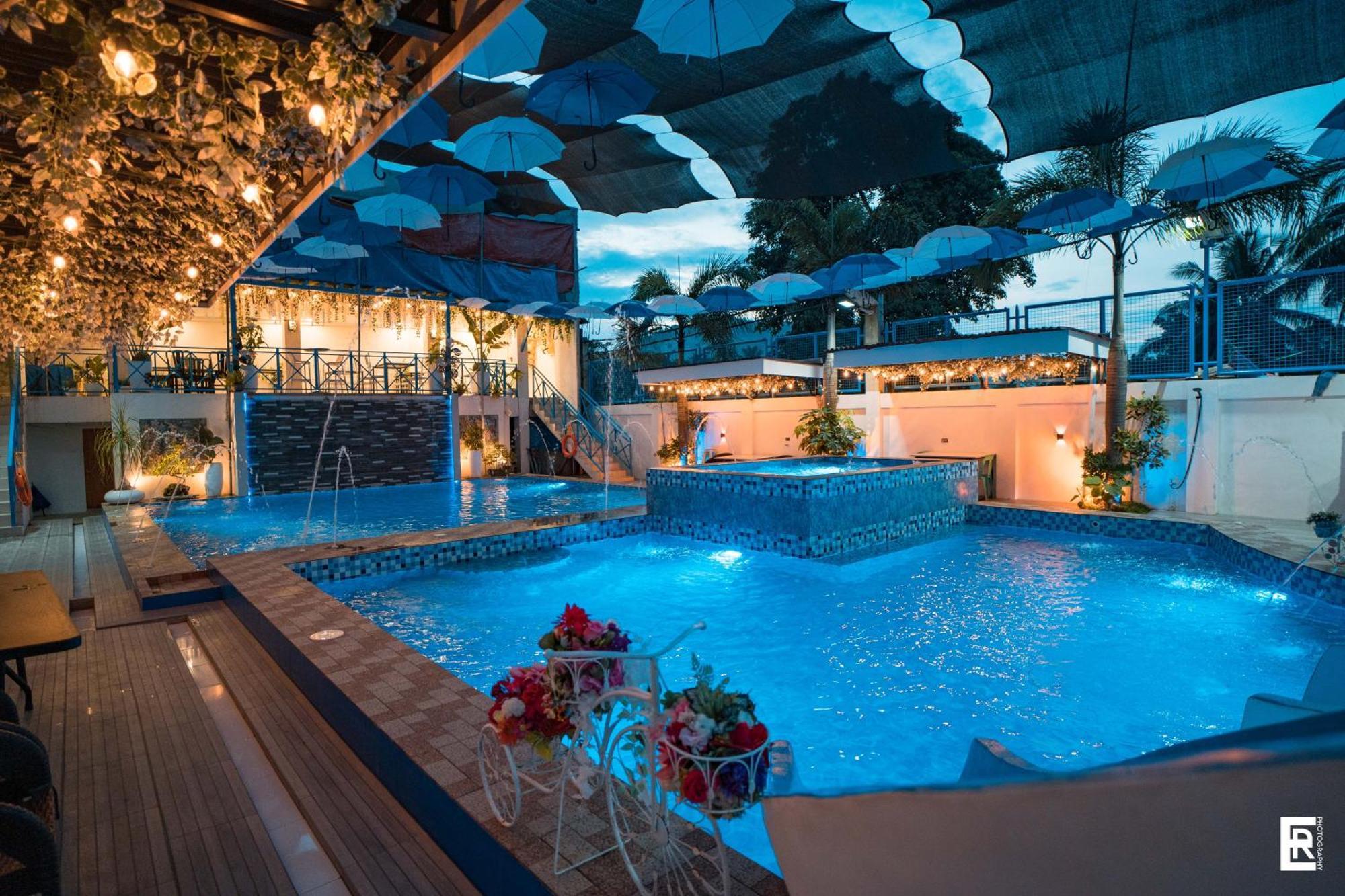 Bernese Resort Hotel Powered By Cocotel Ligao Buitenkant foto